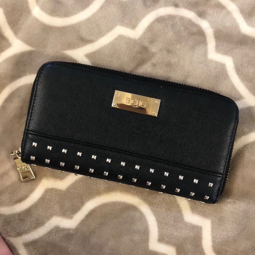 BCBG wallet